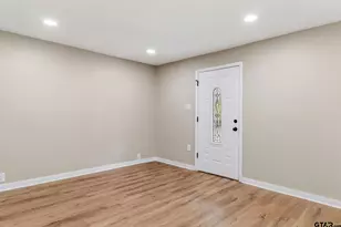 205 Hollywood St, Arp, TX 75750 - Photo 6