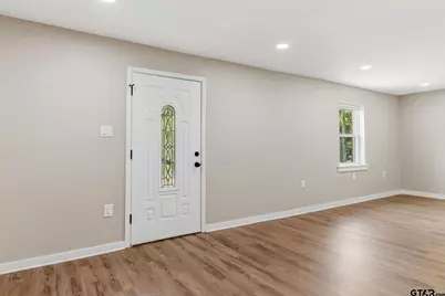 205 Hollywood St, Arp, TX 75750 - Photo 4