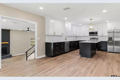 205 Hollywood St, Arp, TX 75750 - Photo 14