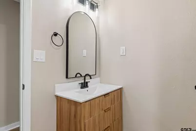 205 Hollywood St, Arp, TX 75750 - Photo 26