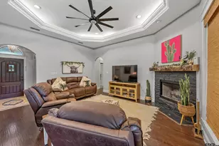 15682 Regian Dr, Lindale, TX 75771 - Photo 6