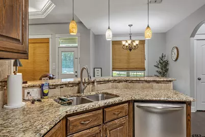 15682 Regian Drive, Lindale, TX 75771 - Photo 12