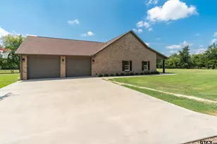 16 Co Rd 1193, Yantis, TX 75497 - Photo 4