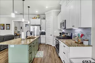 1802 Forestdale Blvd, Whitehouse, TX 75791 - Photo 10