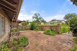 707 Barclay, Tyler, TX 75703 - Photo 2