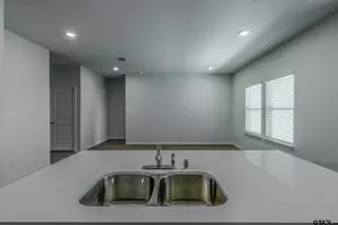 1008 N River Oaks Ln, Chandler, TX 75758 - Photo 8