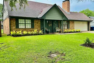 403 Shelly Dr, Whitehouse, TX 75791 - Photo 1