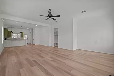 7902 Greenhill Drive, Tyler, TX 75703 - Photo 6