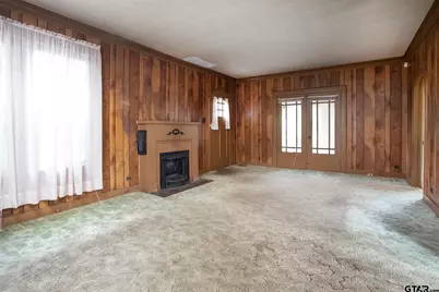 424 W Houston St, Tyler, TX 75702 - Photo 10