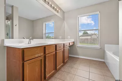 114 Haley Lane, Chandler, TX 75758 - Photo 12