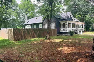605 E Calvert, Troup, TX 75789 - Photo 4