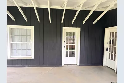 605 E Calvert, Troup, TX 75789 - Photo 8