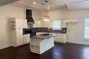605 E Calvert, Troup, TX 75789 - Photo 12