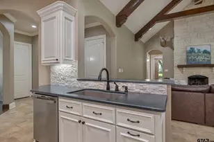 1915 Stonegate Valley Drive, Tyler, TX 75703 - Photo 24