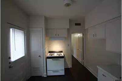 808 S Robertson Ave D, Tyler, TX 75702 - Photo 12