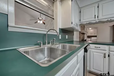 2529 Shenandoah Drive, Tyler, TX 75701 - Photo 14