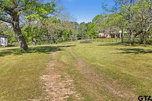 1707 Co Rd 4101, Jacksonville, TX 75766 - Photo 2
