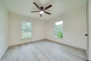 611 Hickory, Hughes Springs, TX 75656 - Photo 26