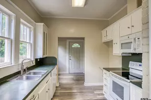 1008 N Link St, Palestine, TX 75801 - Photo 8
