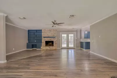 3802 W Elm St, Tyler, TX 75702 - Photo 2