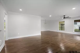 1118 W Camellia St, Tyler, TX 75701 - Photo 10