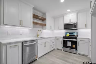 1118 W Camellia St, Tyler, TX 75701 - Photo 14