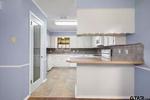 1915 Castlegate, Henderson, TX 75654 - Photo 22