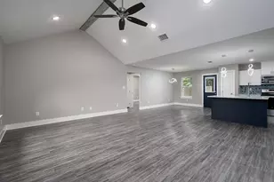 21317 Dean St, Chandler, TX 75758 - Photo 4