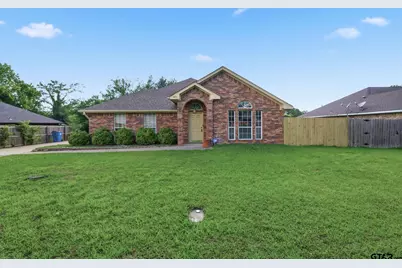 105 Oak St, Bullard, TX 75757 - Photo 1
