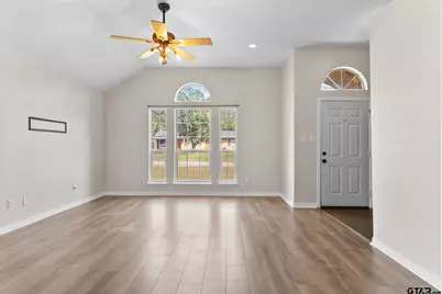 105 Oak St, Bullard, TX 75757 - Photo 4