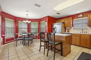 265 Crestview Dr, Jacksonville, TX 75766 - Photo 8