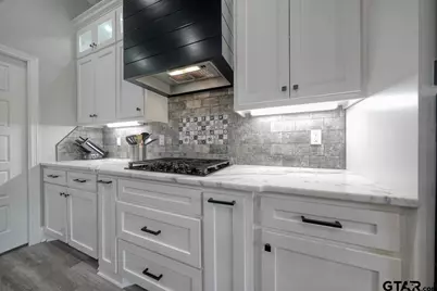 12121 Oak Grove Drive, Tyler, TX 75706 - Photo 14