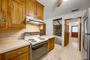8798 Hill N Dale Rd, Tyler, TX 75709 - Photo 12