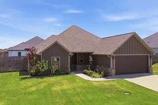 217 Smith Cir, Lindale, TX 75771 - Photo 1