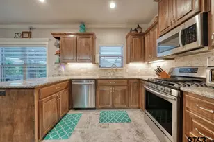 312 Kingdom Blvd, Lindale, TX 75771 - Photo 20