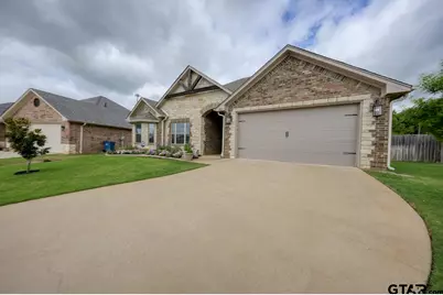 312 Kingdom Blvd, Lindale, TX 75771 - Photo 2