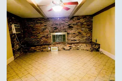 200 Rogers, Henderson, TX 75654 - Photo 8