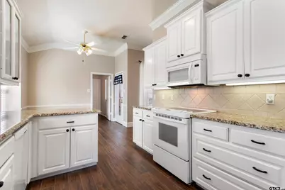 565 Bunker Dr, Tyler, TX 75703 - Photo 12
