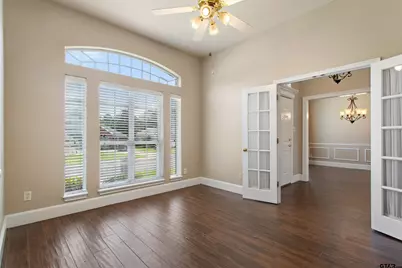 565 Bunker Dr, Tyler, TX 75703 - Photo 4