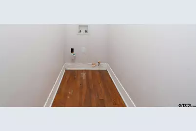 428 W Bow St, Tyler, TX 75702 - Photo 16