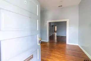 428 W Bow St, Tyler, TX 75702 - Photo 8