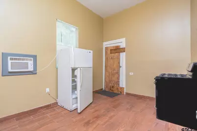 428 W Bow St, Tyler, TX 75702 - Photo 14