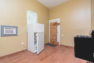 428 W Bow St, Tyler, TX 75702 - Photo 14