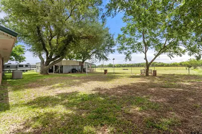 16833 County Road 2852, Eustace, TX 75124 - Photo 32