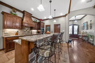 555 County Rd 2307, Mineola, TX 75773 - Photo 8