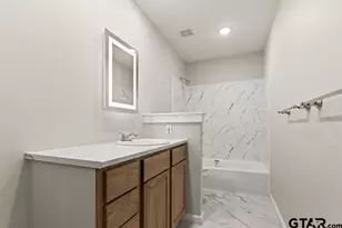 2202 Balsam St, Longview, TX 75605 - Photo 16