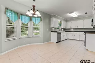 2202 Balsam St, Longview, TX 75605 - Photo 8