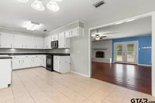 2202 Balsam St, Longview, TX 75605 - Photo 6