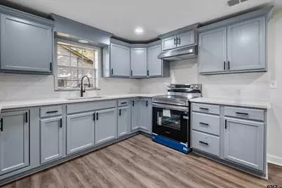 2116 N Emerson, Tyler, TX 75702 - Photo 10
