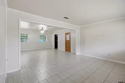 801 Stewart St, Longview, TX 75604 - Photo 8